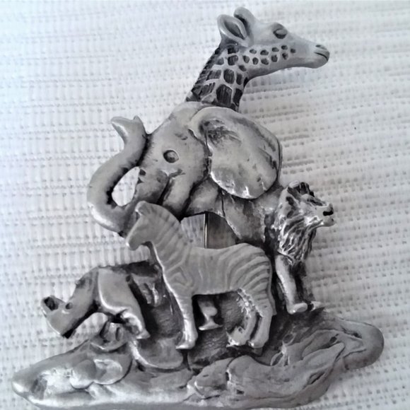 Brooch Noah's Ark VTG Pewter Pin Zoo Animals Signed Giraffe Lion Zebra Unique - Picture 1 of 3